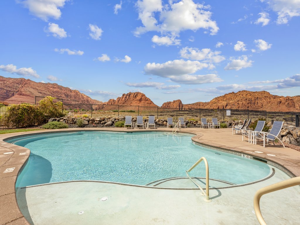 Serene Views #17 Vacation Rental in Ivins - RedAwning