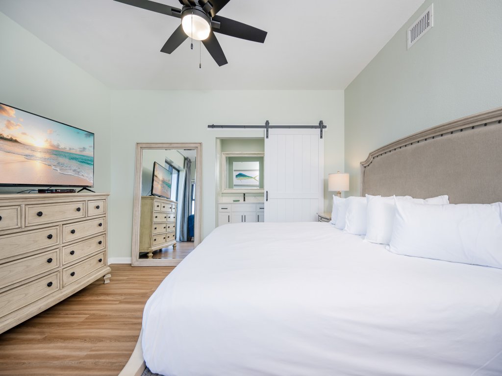 Phoenix VI 61115 Vacation Rental in Orange Beach - RedAwning