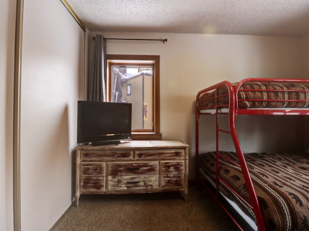 AN202 Anaconda 2Br 2Ba Vacation Rental in Copper Mountain - RedAwning