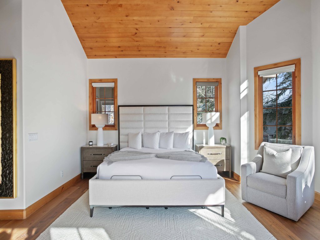5 Bellemont - 5 Bedroom Private Home Vacation Rental in Park City - RedAwning