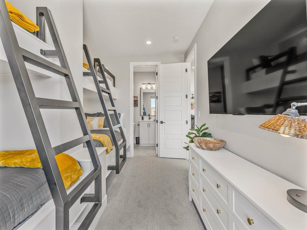 Slickrock Shore Vacation Rental in St. George - RedAwning