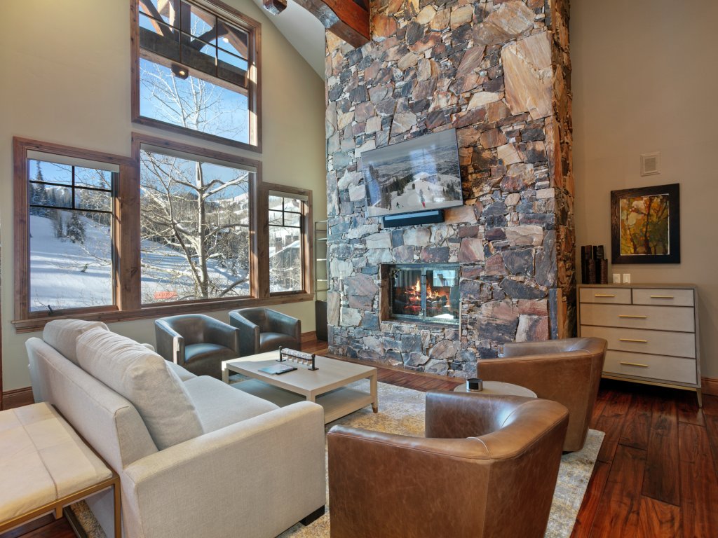 504 - Five Bedroom Penthouse Grand Lodge Vacation Rental in Park City - RedAwning