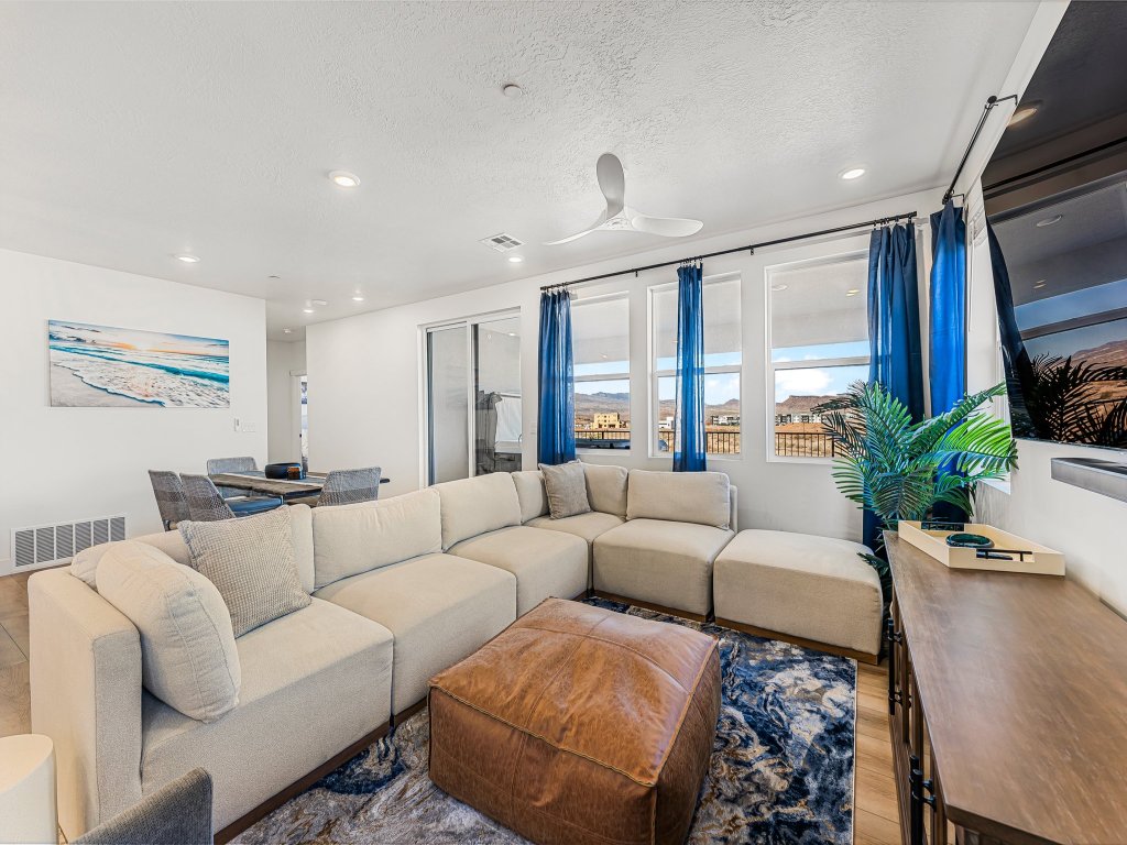 Azure Sands Vacation Rental in St. George - RedAwning