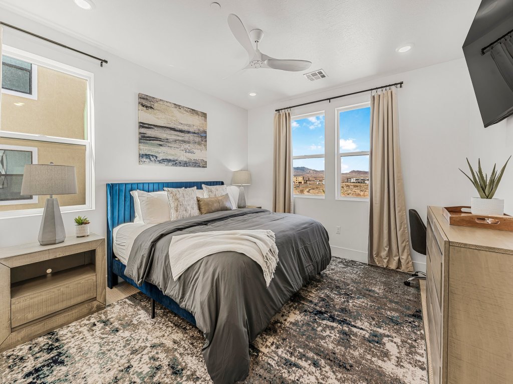 Azure Sands Vacation Rental in St. George - RedAwning