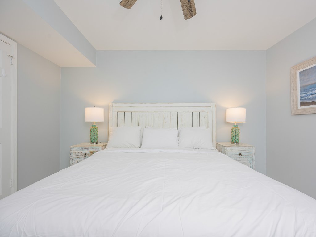 Phoenix IV 4052 Vacation Rental in Orange Beach - RedAwning