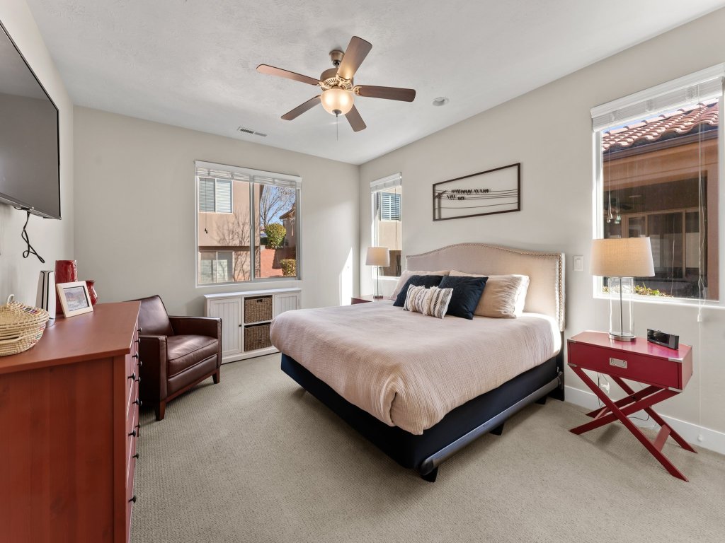 Double Retreat Vacation Rental in Utah - RedAwning