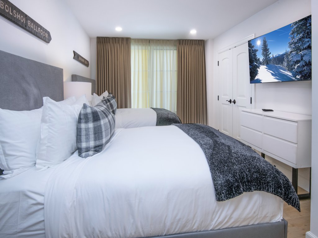 Ritz Carlton Vail #314 Vacation Rental in Vail - RedAwning
