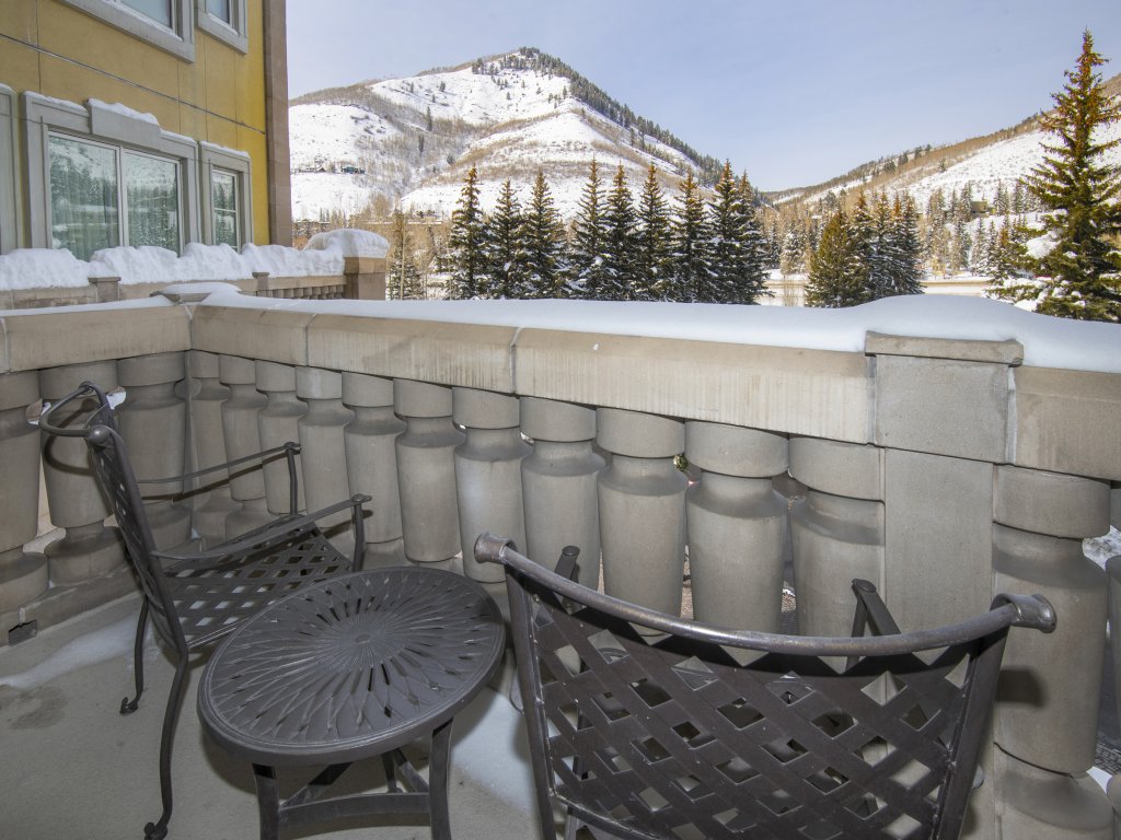 Ritz Carlton Vail #314 Vacation Rental in Vail - RedAwning