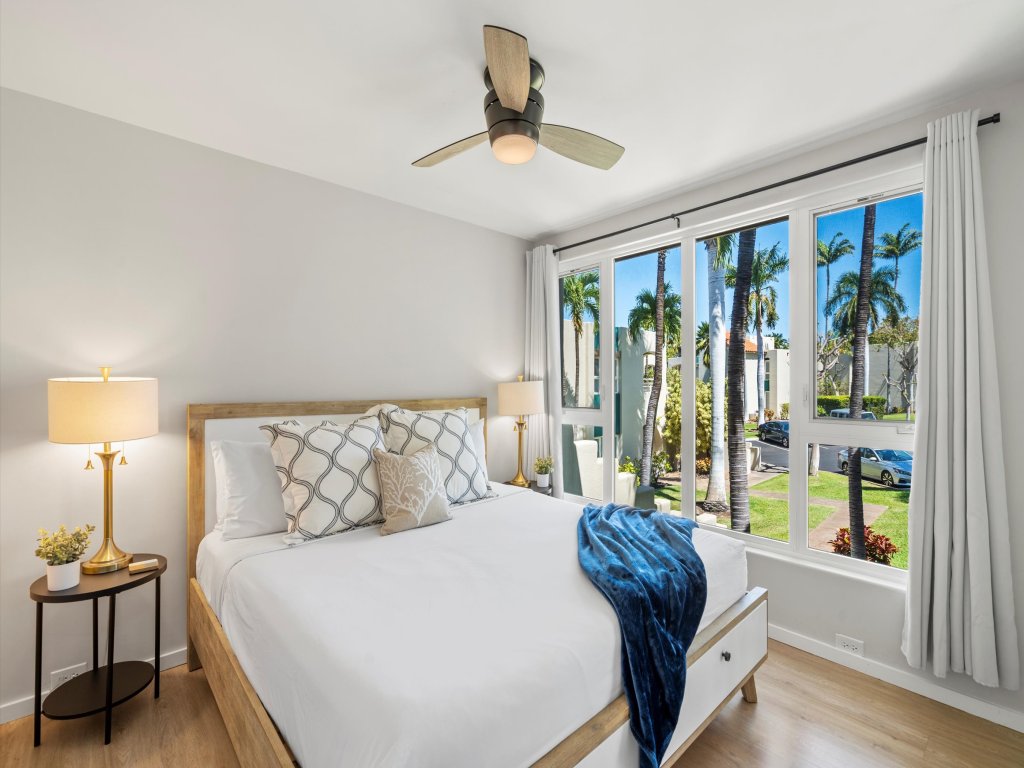 Palms at Wailea 604 Vacation Rental in Kihei - RedAwning