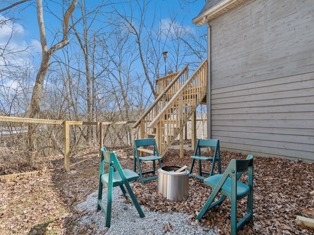 Lakelife at Somerset - Hot Tub, Deck & Views Vacation Rental in Kentucky - RedAwning