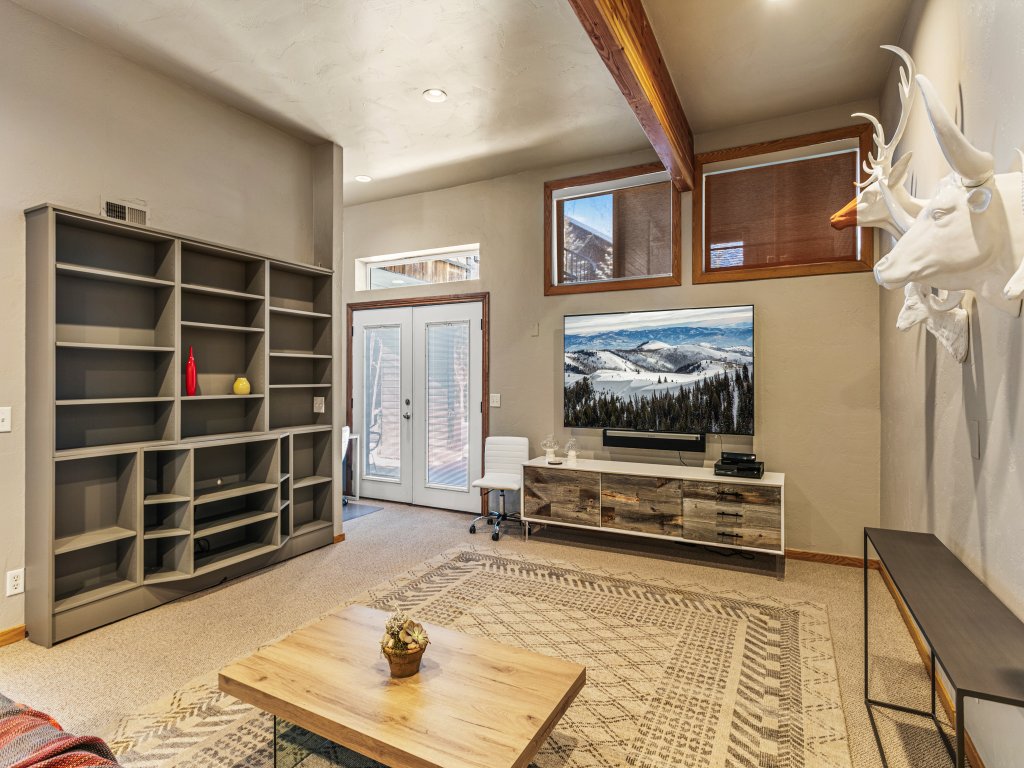 2060 Solamere Drive - Four Bedroom Home Vacation Rental in Park City - RedAwning