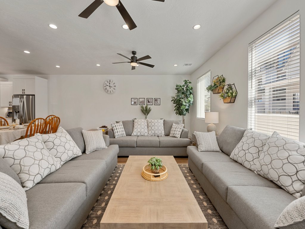 Beech Bungalow Vacation Rental in St. George - RedAwning