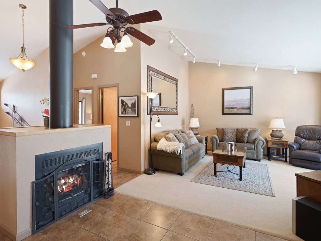 8 Umpqua Vacation Rental in Bend - RedAwning