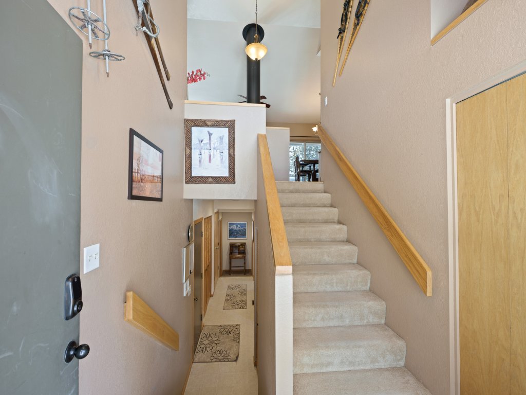 8 Umpqua Vacation Rental in Bend - RedAwning