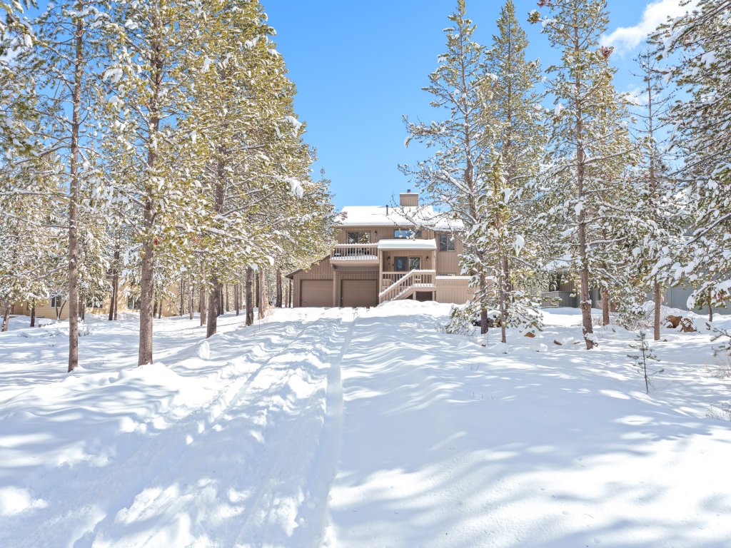 8 Umpqua Vacation Rental in Bend - RedAwning