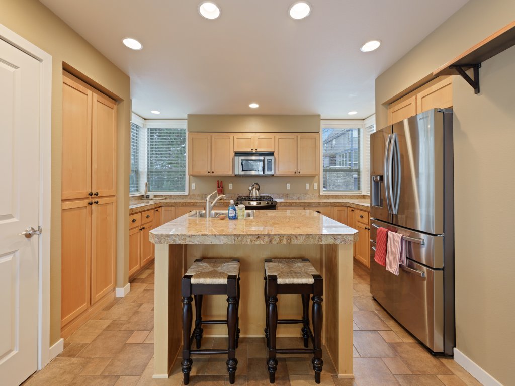 Presidio Park Vacation Rental in Redmond - RedAwning