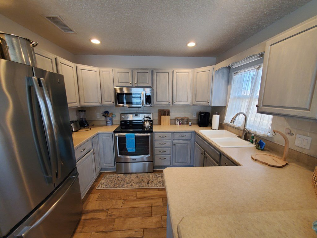Beach Cottage on C Street Vacation Rental in Florida - RedAwning