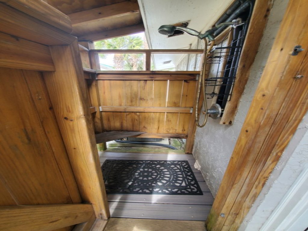 Beach Cottage on C Street Vacation Rental in Florida - RedAwning