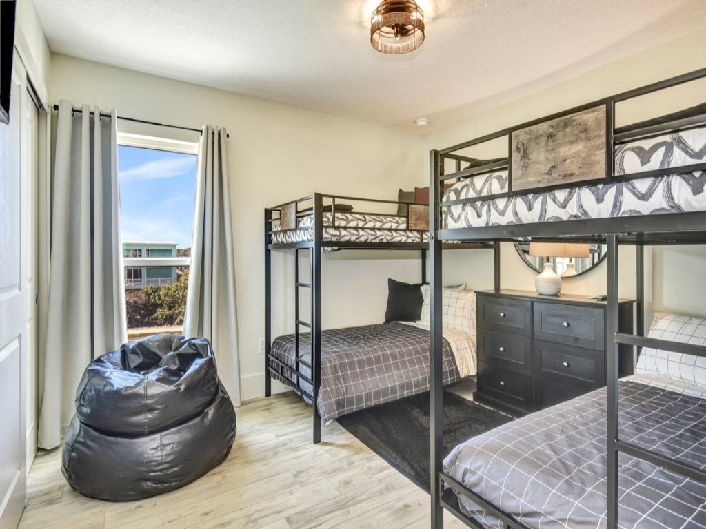 The White House on Flagler Beach - Unit 23 Vacation Rental in Flagler Beach - RedAwning
