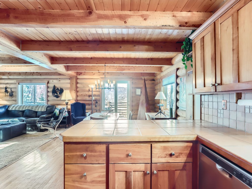 Valley View Vistas Vacation Rental in Nederland - RedAwning