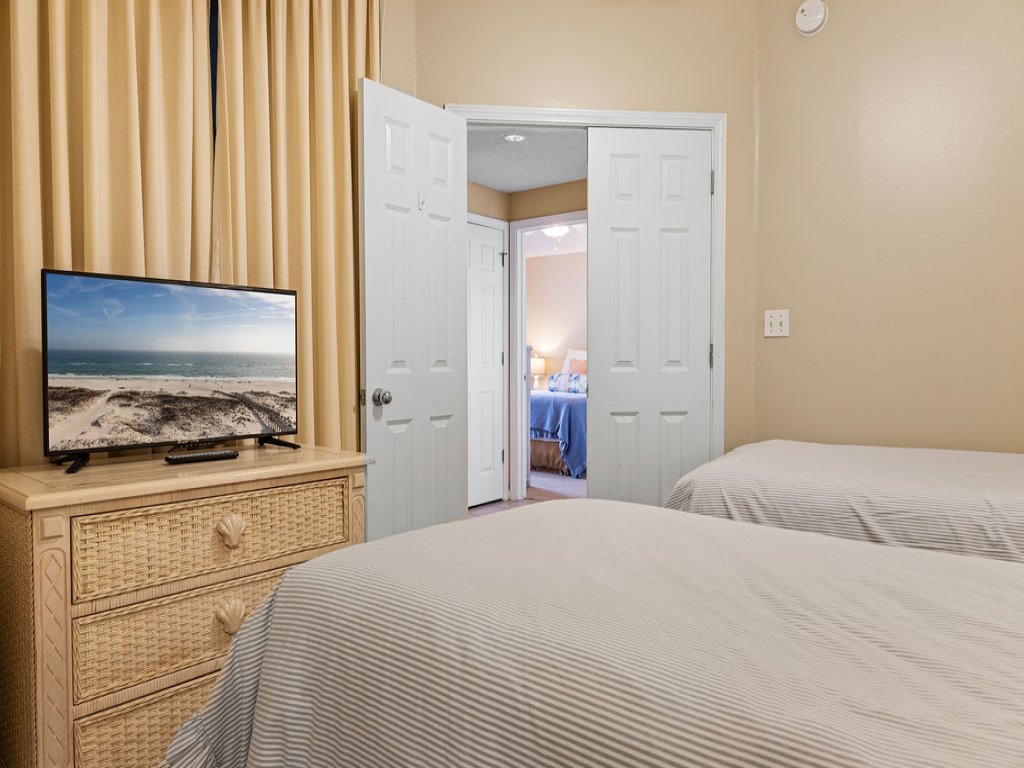 Beach Club Bristol 101 Vacation Rental in Gulf Shores - RedAwning