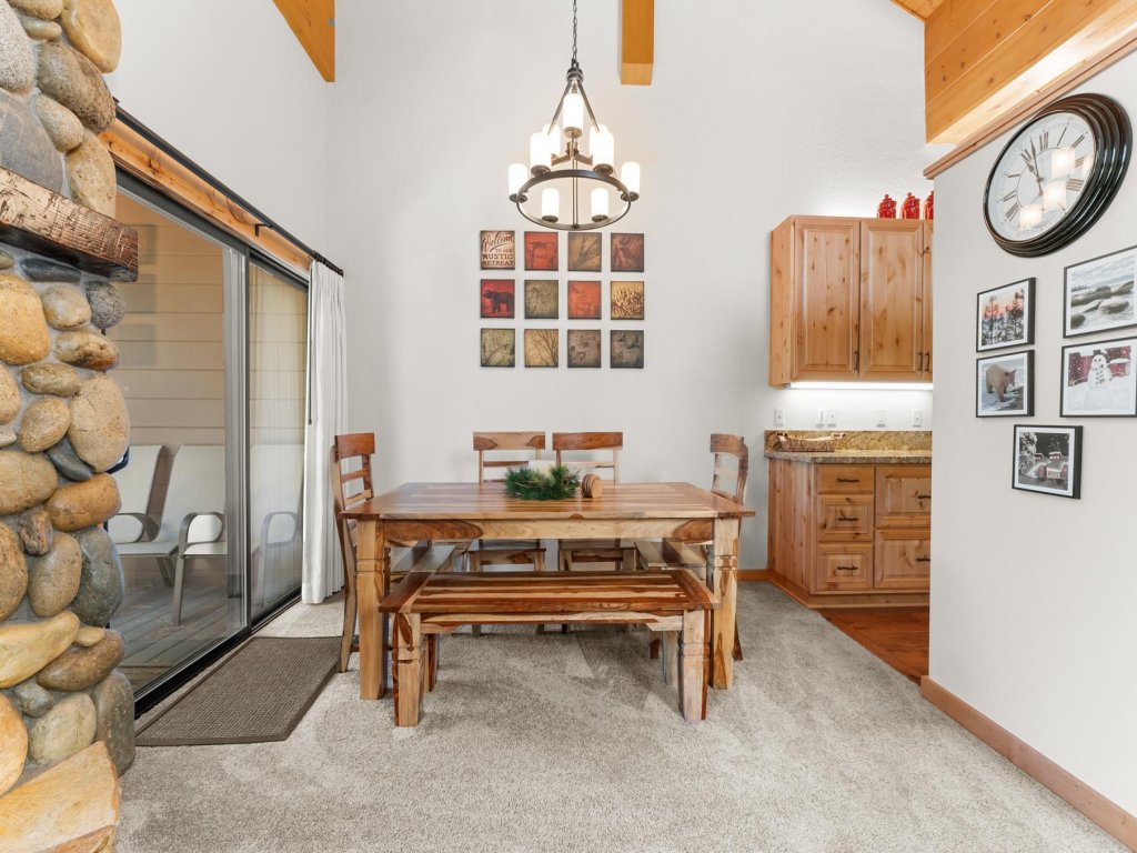 Indian Hills Charming Townhome Vacation Rental in Truckee - RedAwning
