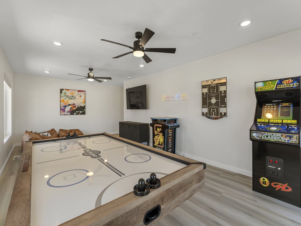 Sand Cove Retreat Vacation Rental in Hurricane - RedAwning