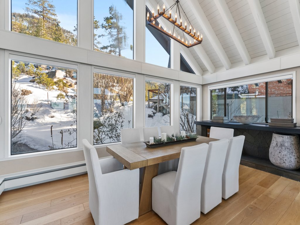 HCH0868 - The Grand Escape Vacation Rental in California - RedAwning