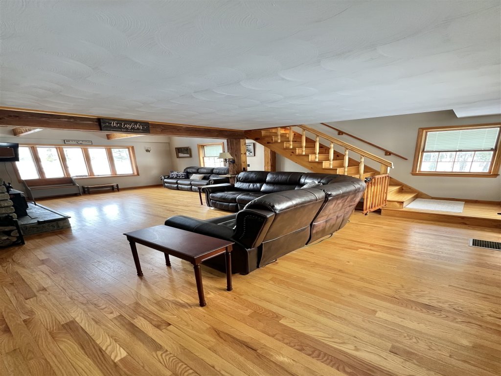 LOONS VIEW LIMIT 20 Vacation Rental in Maine - RedAwning