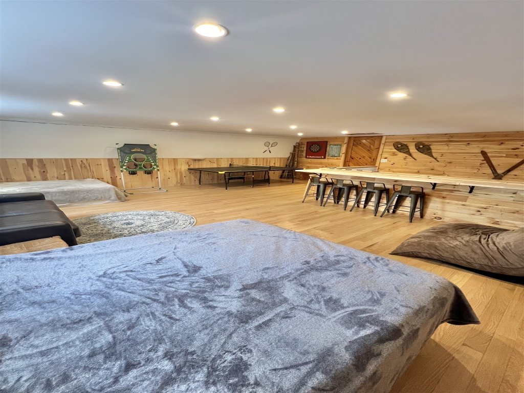 LOONS VIEW LIMIT 20 Vacation Rental in Maine - RedAwning