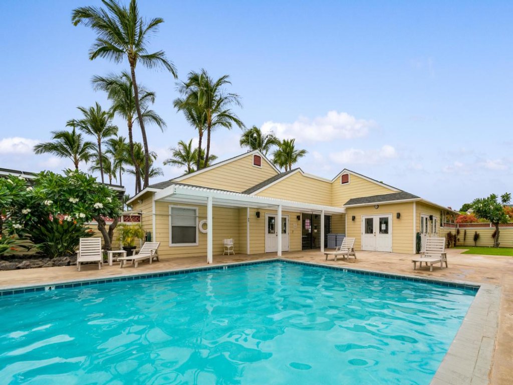 Big Island Fairway Terrace A-202 Vacation Rental in Hawaii - RedAwning