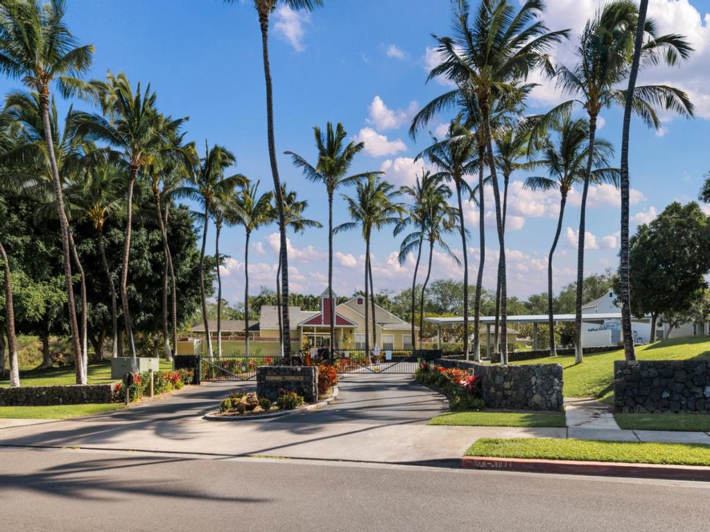 Big Island Fairway Terrace A-202 Vacation Rental in Hawaii - RedAwning