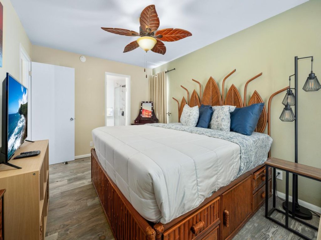 Big Island Fairway Terrace A-202 Vacation Rental in Hawaii - RedAwning
