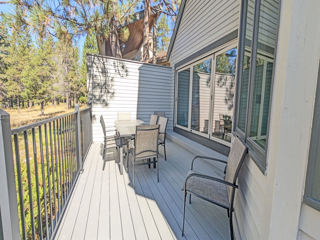 12 Siskin Vacation Rental in Sunriver - RedAwning
