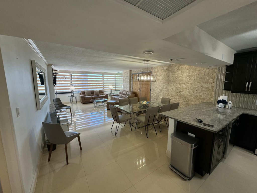 Alexander 81921 Vacation Rental in Miami Beach - RedAwning