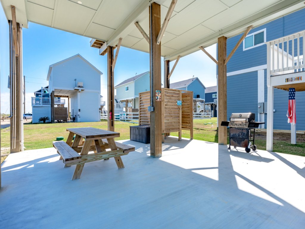 2nd Life Vacation Rental in Texas - RedAwning