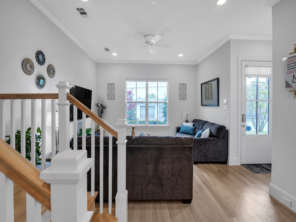 Modern 3BR in Bishop Arts | Walk to Shops & Dining Vacation Rental in Dallas - RedAwning