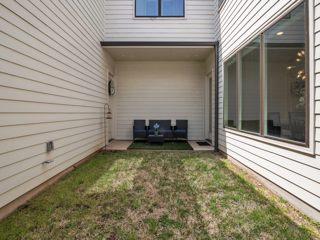 Modern 3BR in Bishop Arts | Walk to Shops & Dining Vacation Rental in Dallas - RedAwning