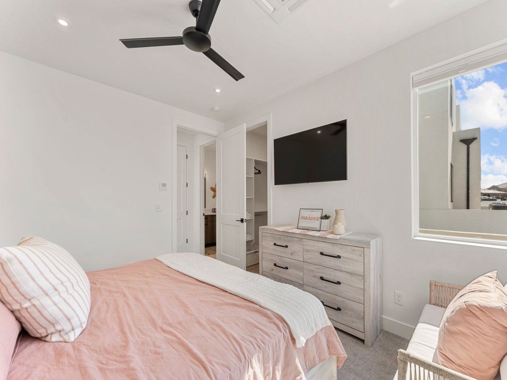 Sunstone Retreat Vacation Rental in St. George - RedAwning