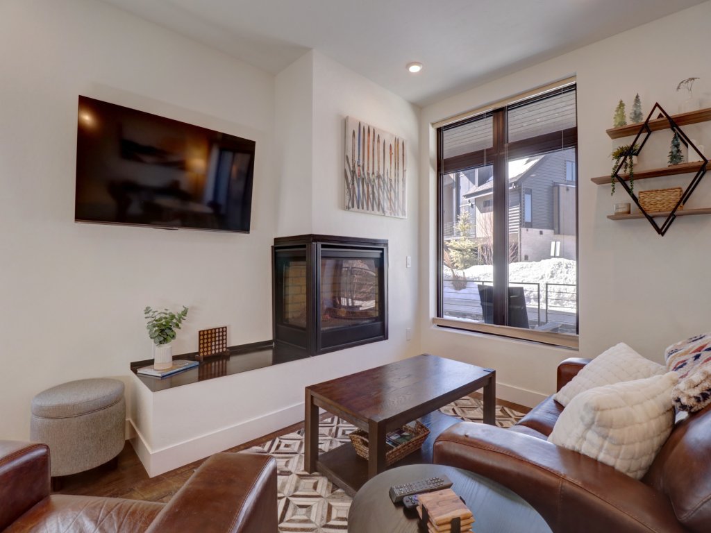 River West 515 Vacation Rental in Silverthorne - RedAwning
