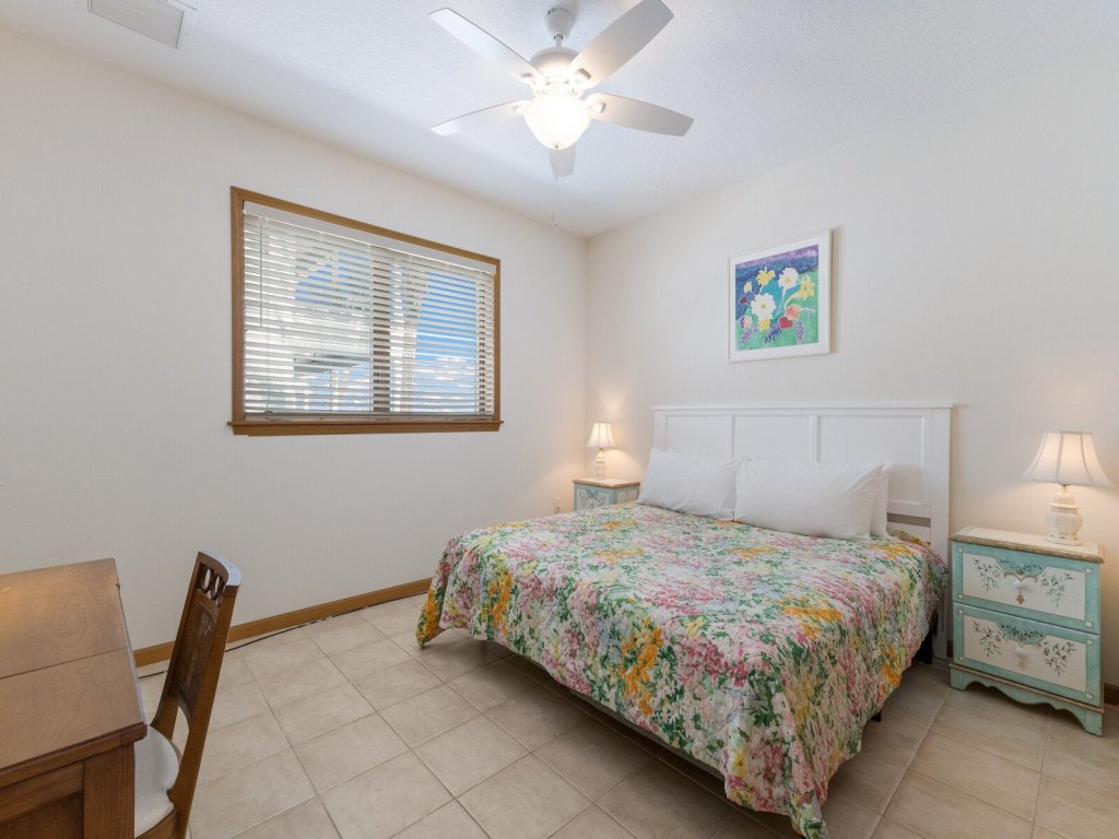 Dolphin Watch Vacation Rental in Anna Maria - RedAwning