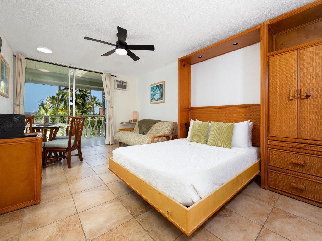 Kona Islander Inn#309 Vacation Rental in Kailua Kona - RedAwning