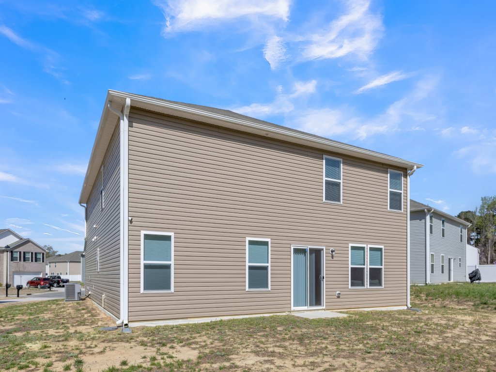 Perfect Location 5BR Family Friendly Retreat Vacation Rental in North Carolina - RedAwning