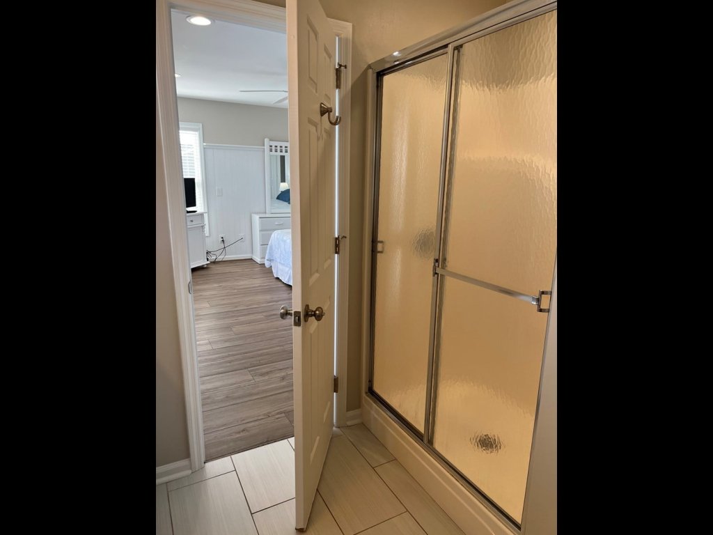 FINS / 1295 Ocean Blvd West Vacation Rental in Holden Beach - RedAwning