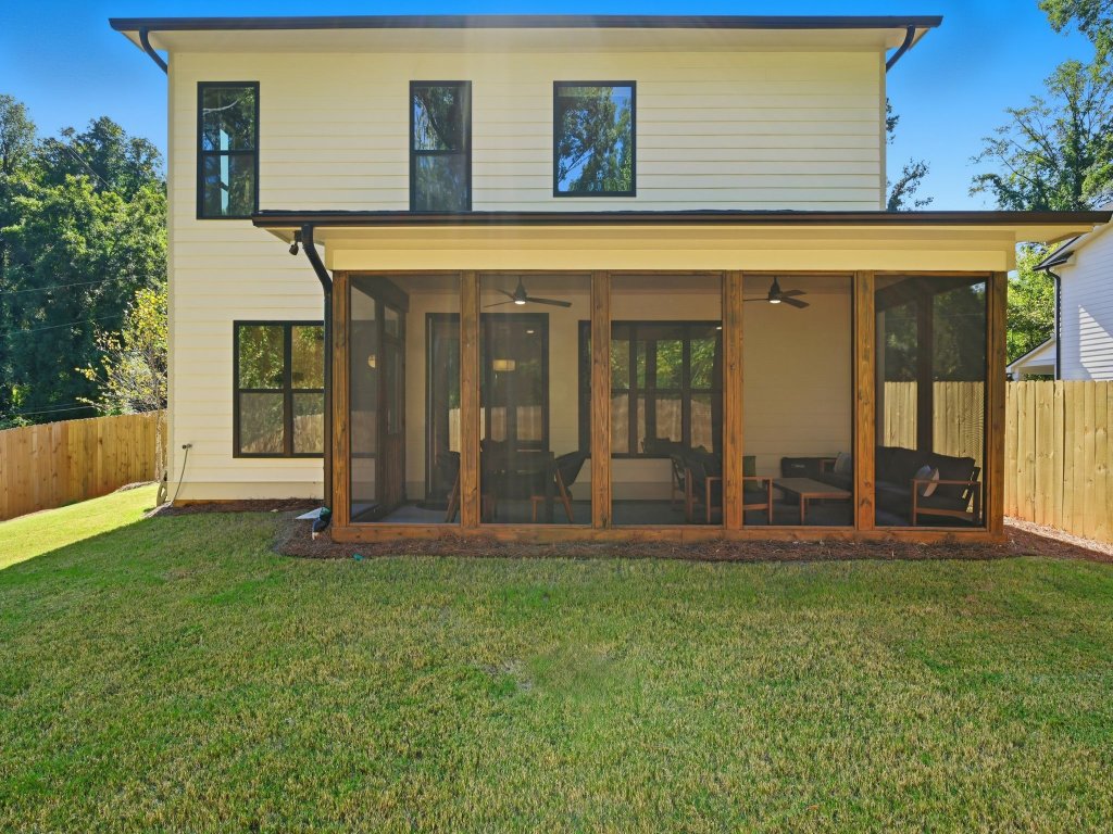 New! Modern Luxurious Woodland Retreat Near Atlanta Vacation Rental in Georgia - RedAwning