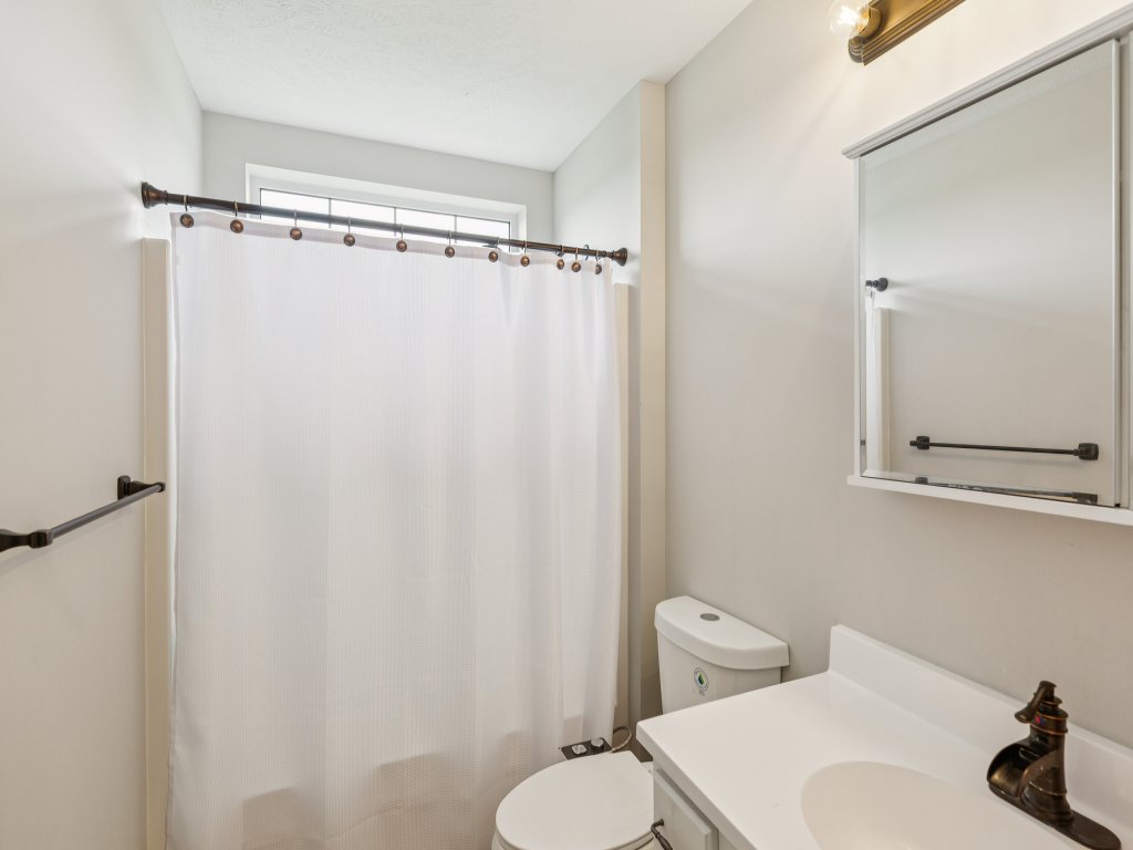 Oglesby Vacation Home Vacation Rental in Illinois - RedAwning
