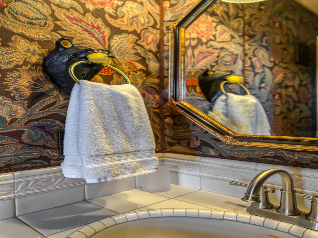 HCH1239 - Heavenly Tree House Vacation Rental in California - RedAwning
