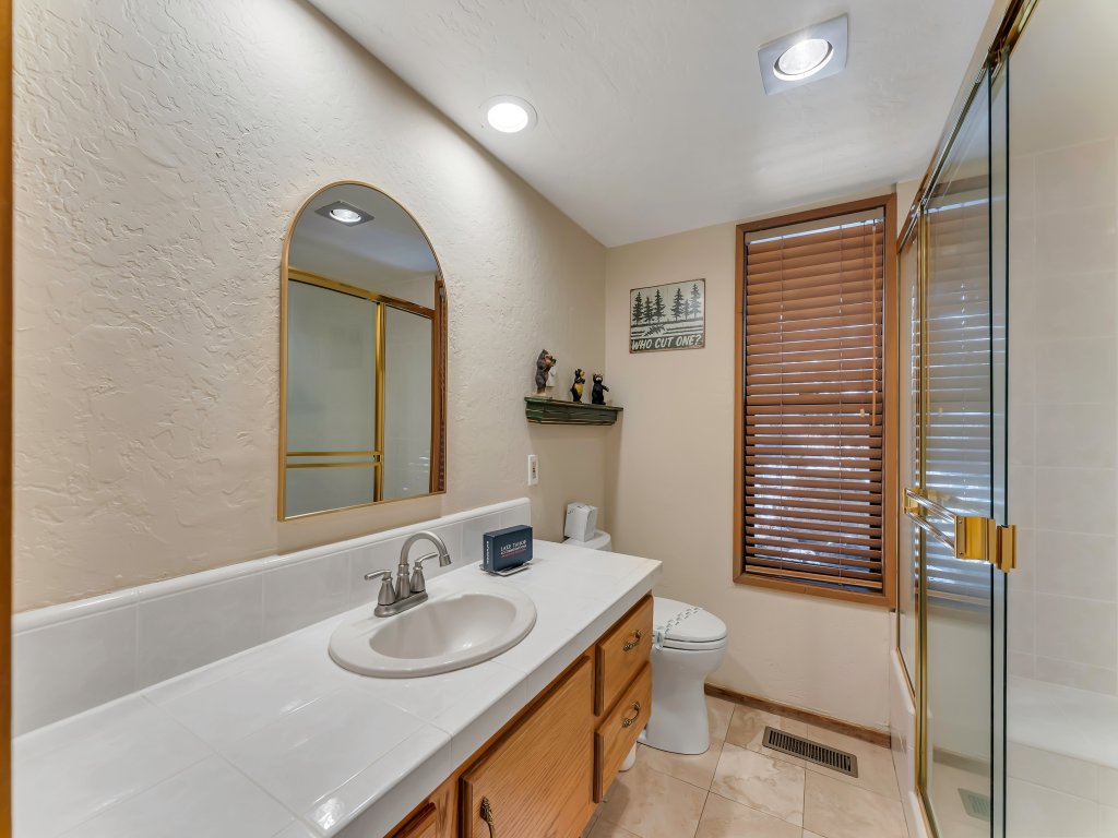 HCH1239 - Heavenly Tree House Vacation Rental in California - RedAwning