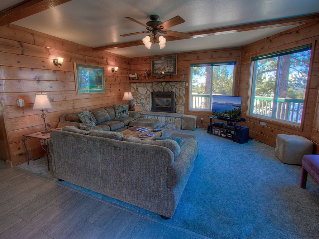 HCH1475 - Heavenly Lake View Retreat Vacation Rental in California - RedAwning