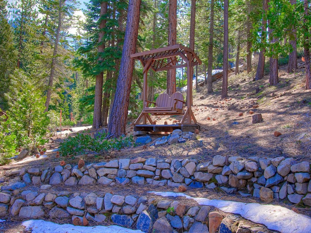 NVH0823 - Sadies Hustle Vacation Rental in Zephyr Cove - RedAwning